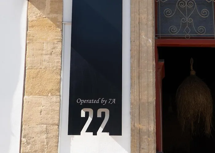 22 Yedia North Turkish Side ニコシア